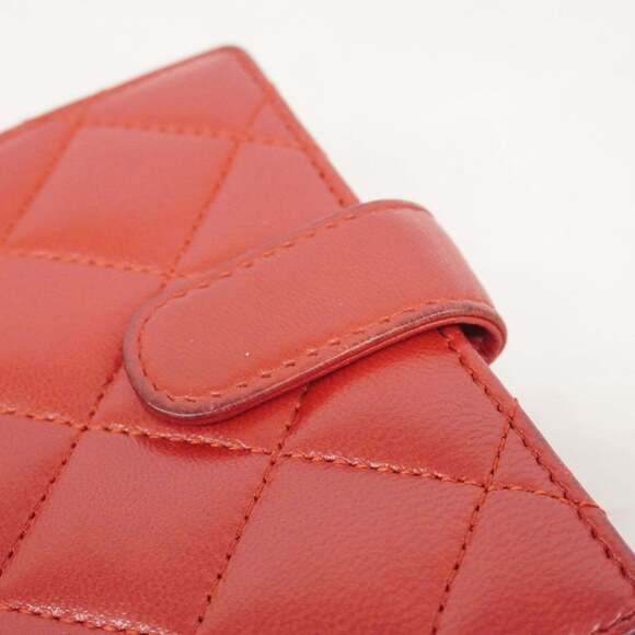Chanel Matelasse Lambskin Wallet Red Women's - Picture 15 of 16